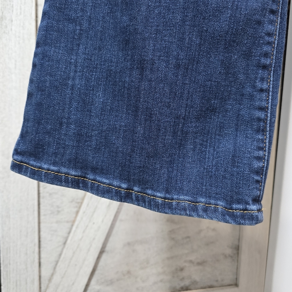 Levi Strauss & Co. Jeans, 726 High-Rise Flare, Dark Denim, Women's, Size W26 L32 - Picture 6 of 13